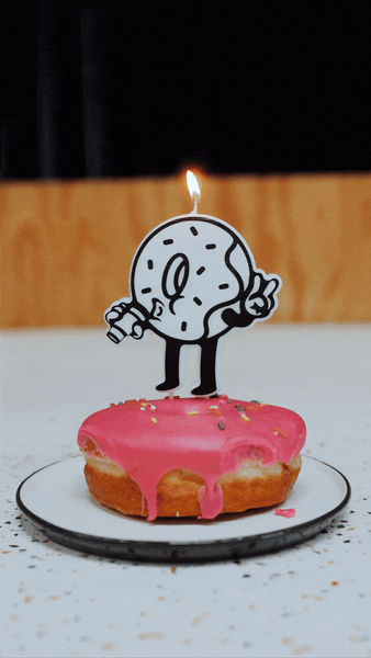 MASCOT CANDLE